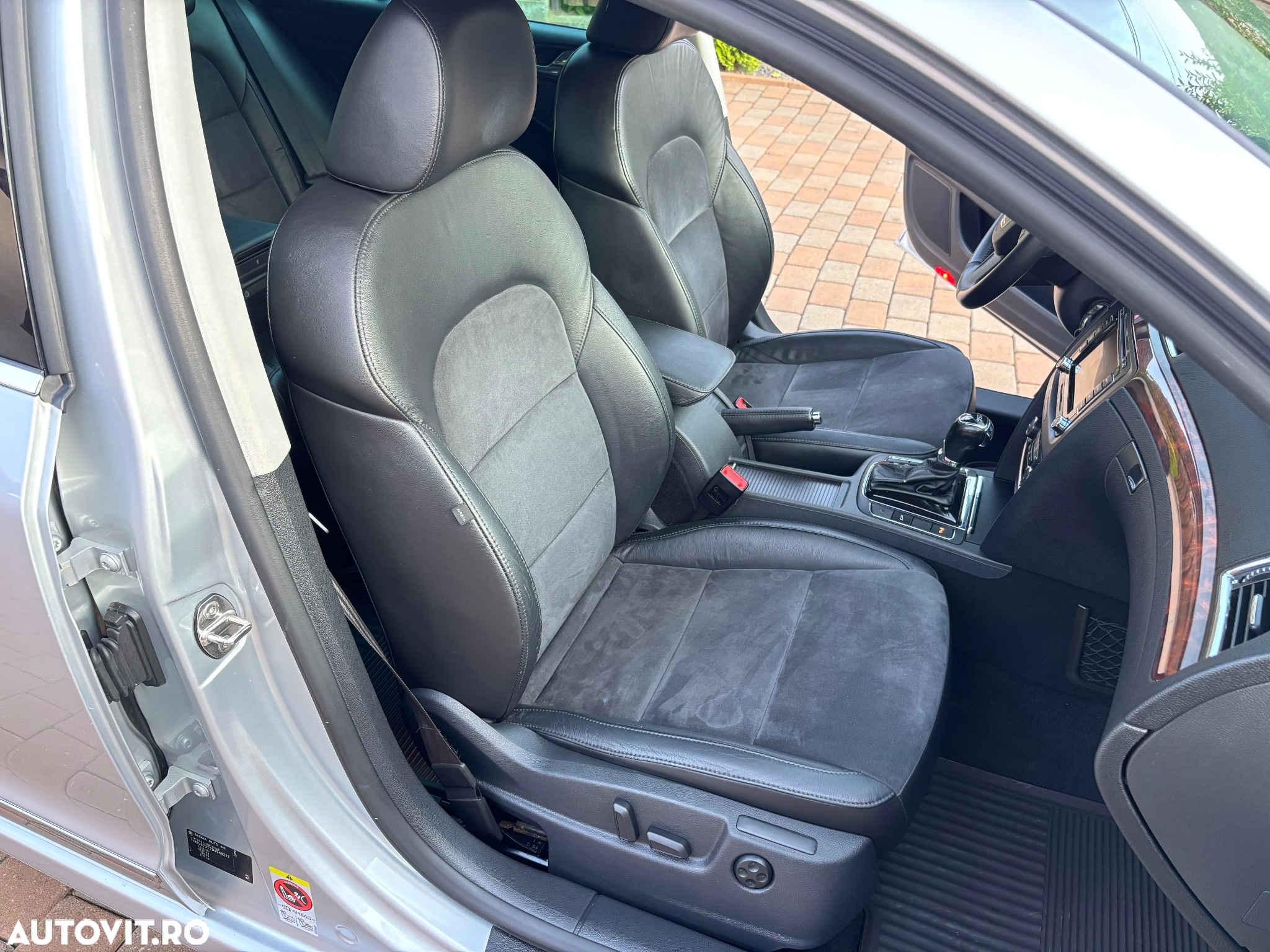 Skoda Superb 2.0 TDI 4x4 DSG Elegance - 16