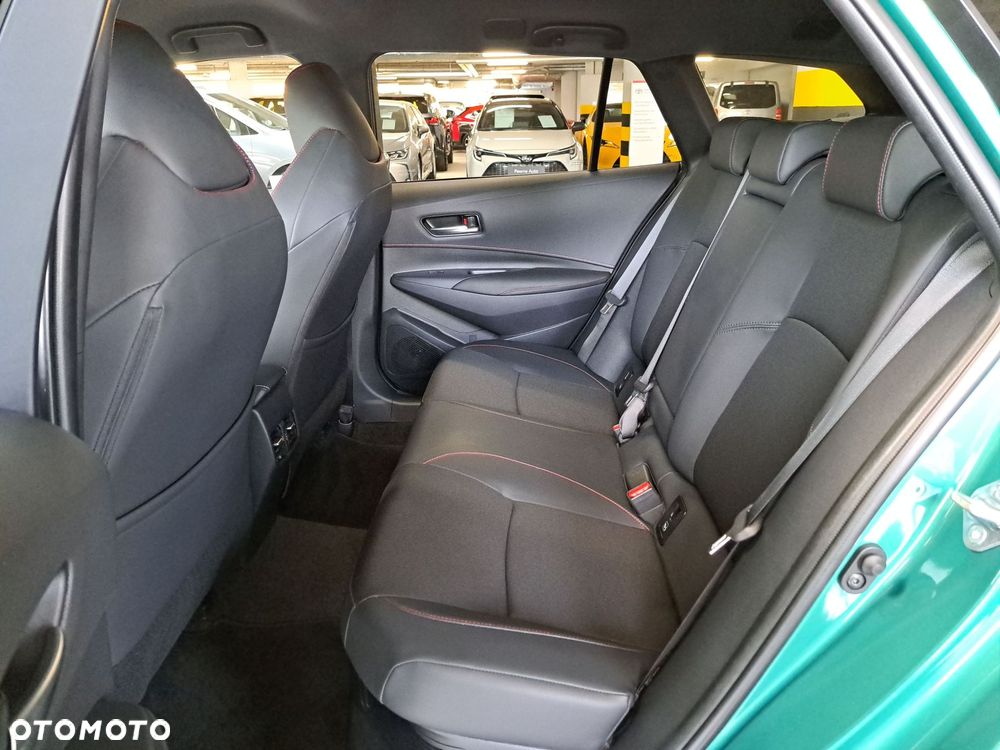 Toyota Corolla - 13