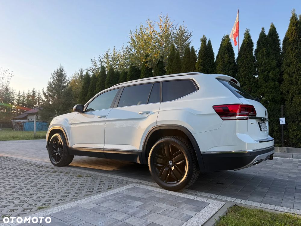 Volkswagen Atlas - 1