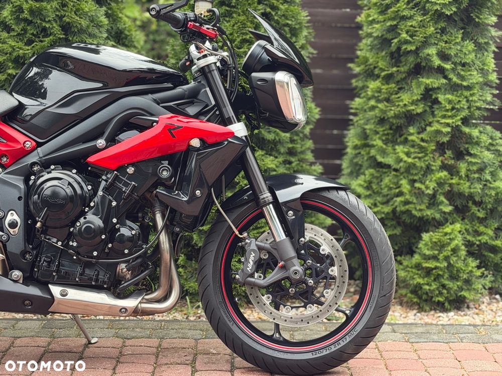 Triumph Street Triple - 11