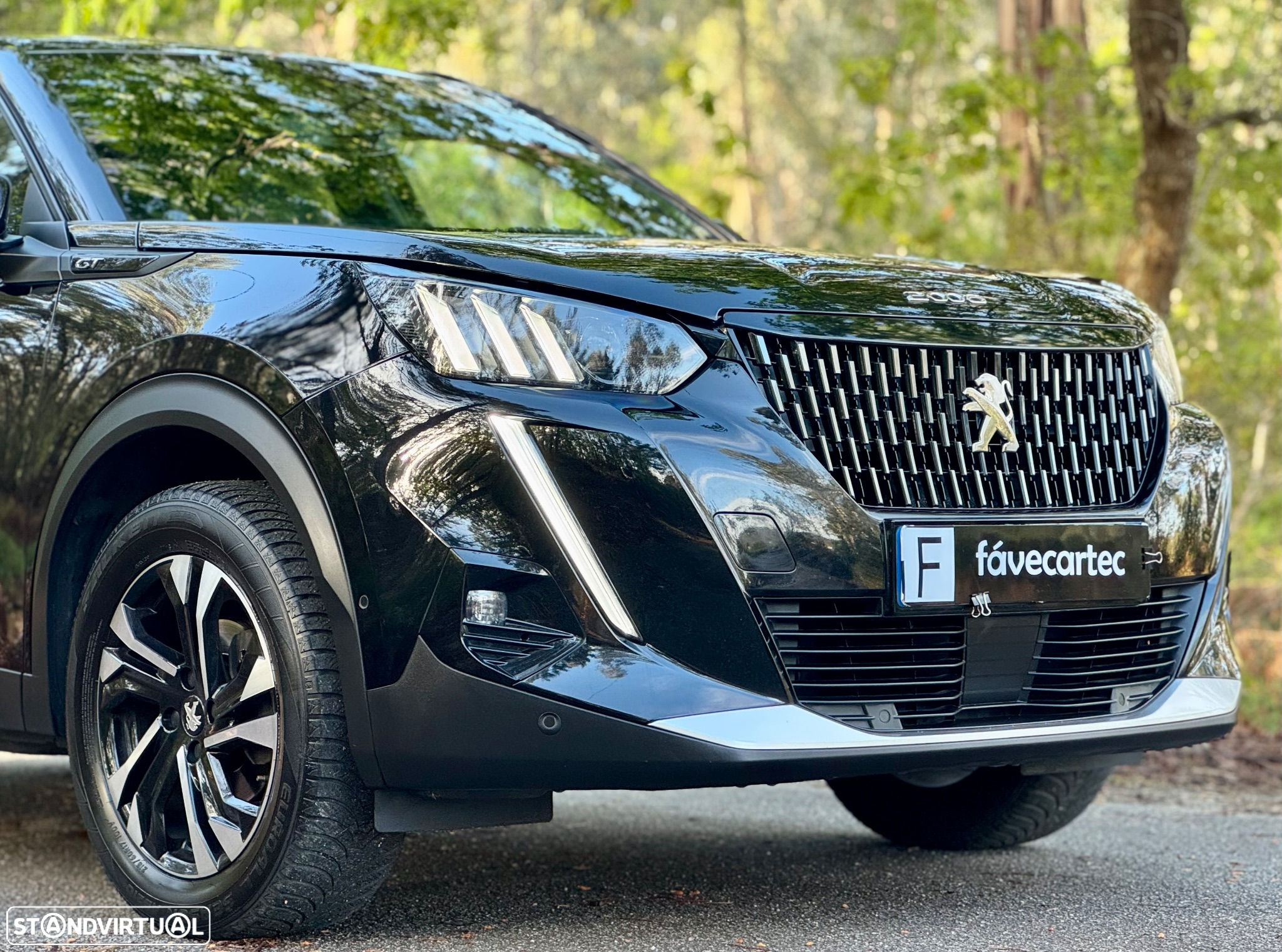Peugeot 2008 1.2 PureTech GT - 27
