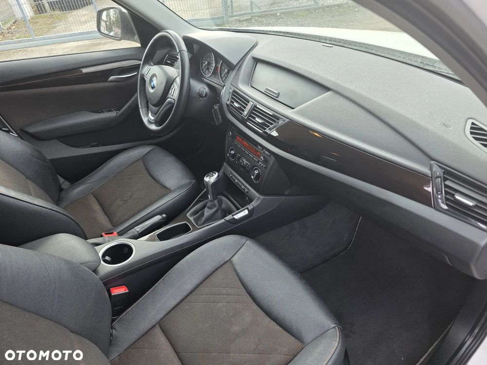 BMW X1 sDrive16d xLine - 18