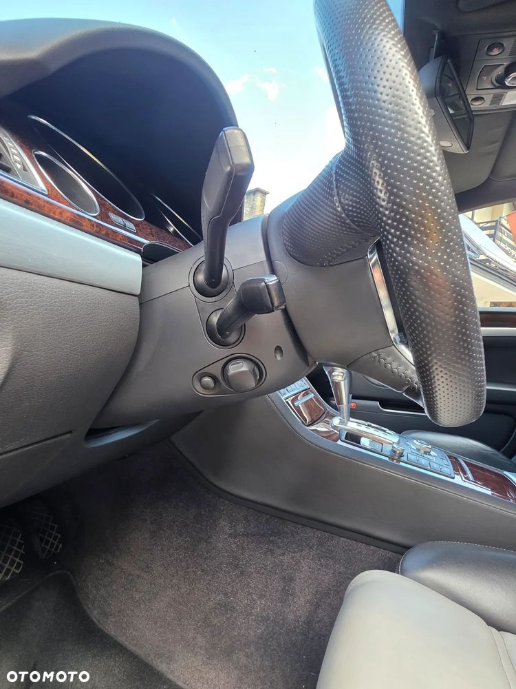 Audi A8 - 21