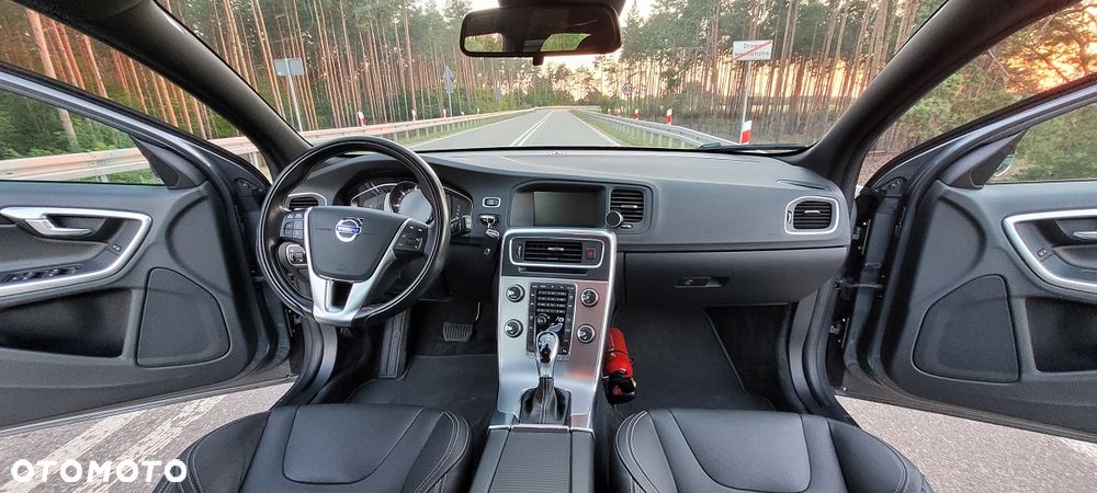 Volvo V60 - 14