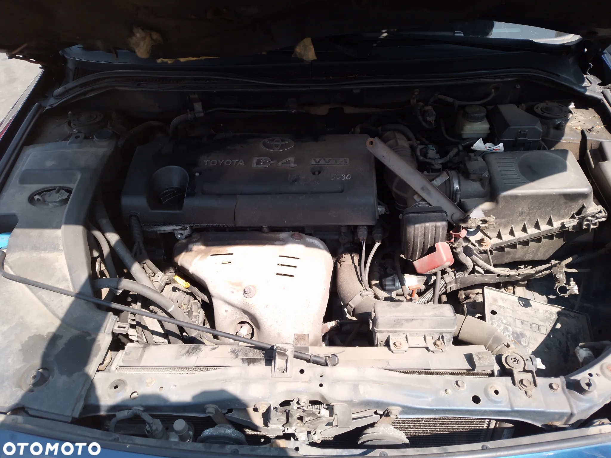 TOYOTA AVENSIS T25 03-06 2.4 KLAPKA WLEWU PALIWA 8P4 - 37