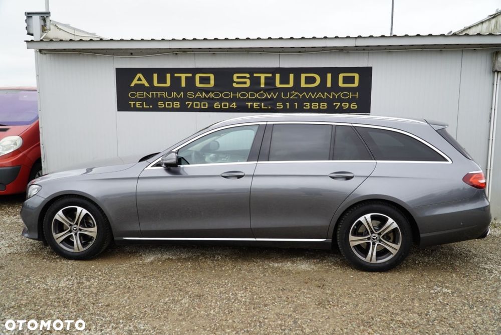 Mercedes-Benz Klasa E 220 d 4Matic 9G-TRONIC Exclusive - 35