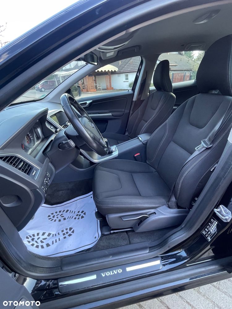 Volvo XC 60 D3 Momentum - 40