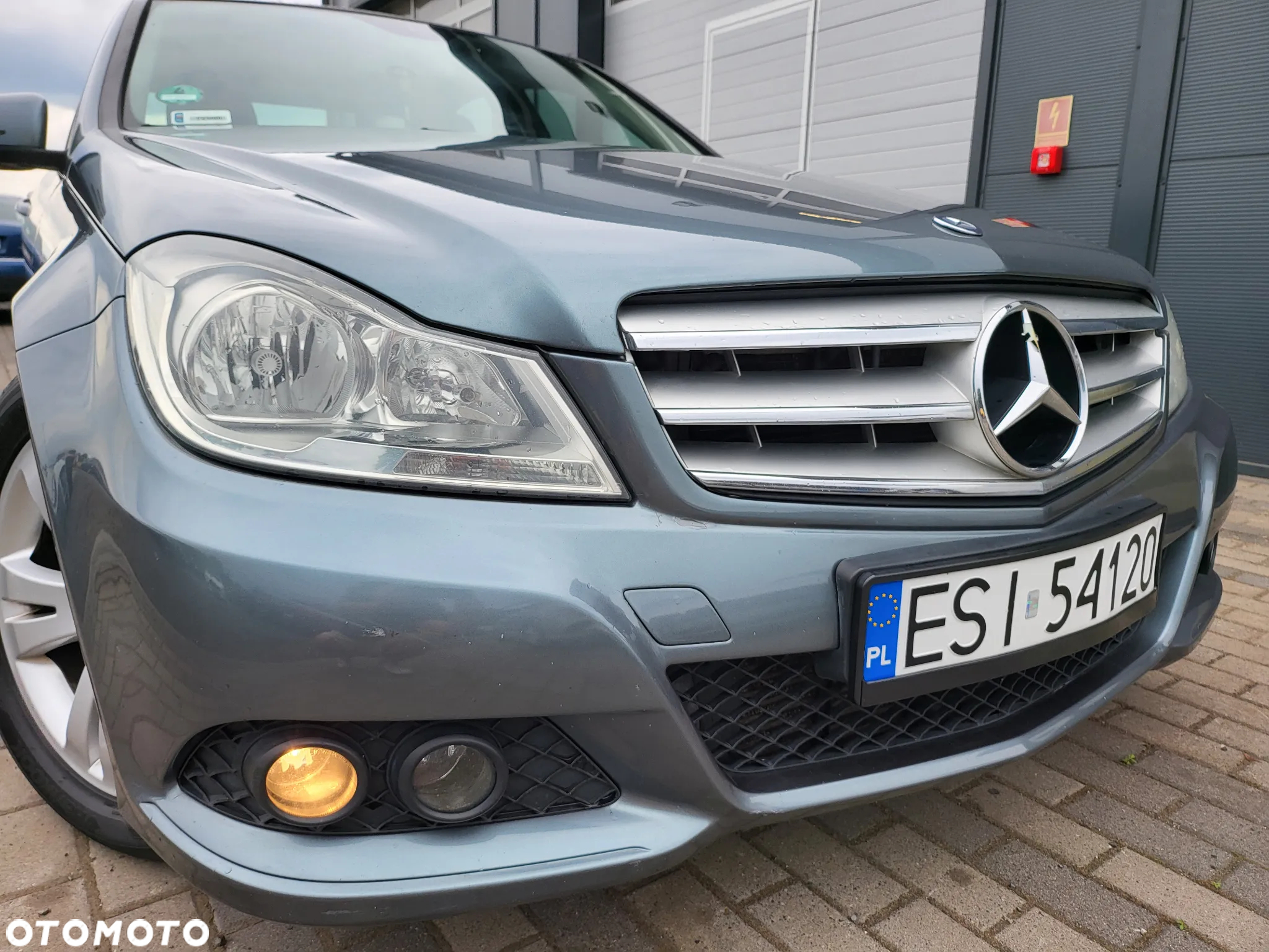Mercedes-Benz Klasa C 220 CDI BlueEff Edition Elegance - 2