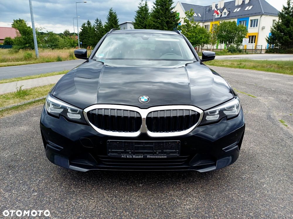 BMW Seria 3 318d Edition Luxury Line Purity - 8