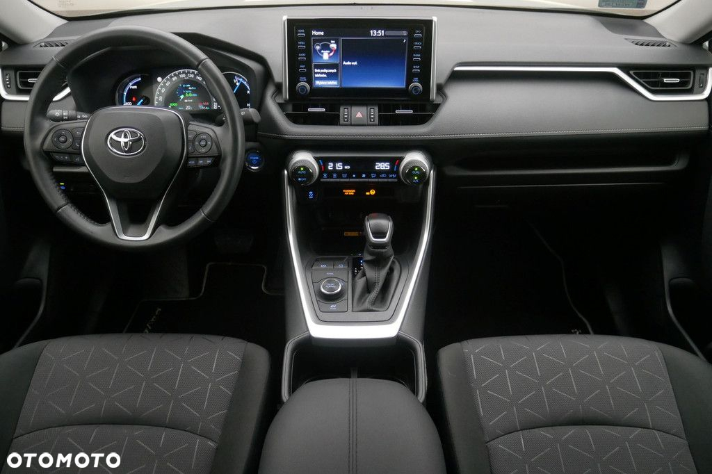 Toyota RAV4 - 8