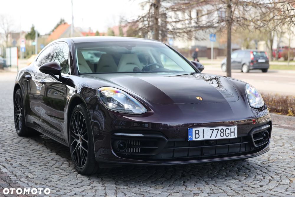 Porsche Panamera 4 Platinum Edition - 3