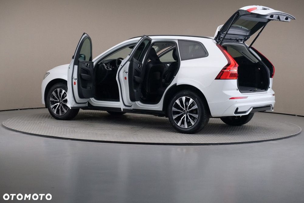 Volvo XC 60 B4 D AWD Plus Dark - 7