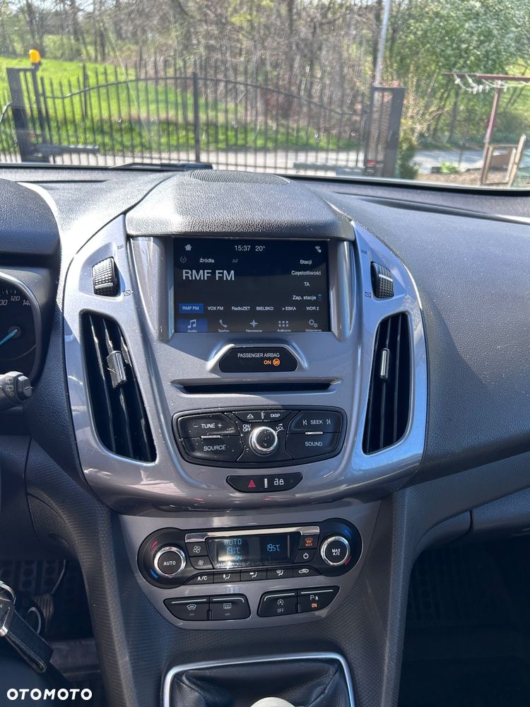 Ford Tourneo Connect 1.5 TDCi Titanium - 11