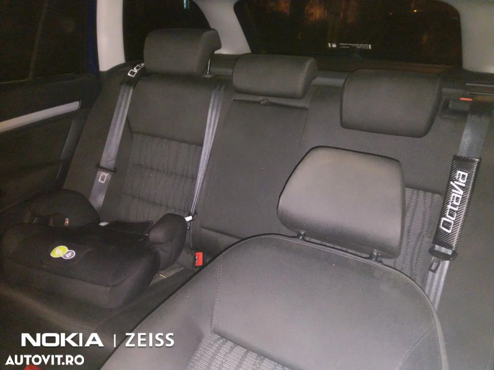 Skoda Octavia Combi 2.0 TDI DPF Elegance 4x4 - 4