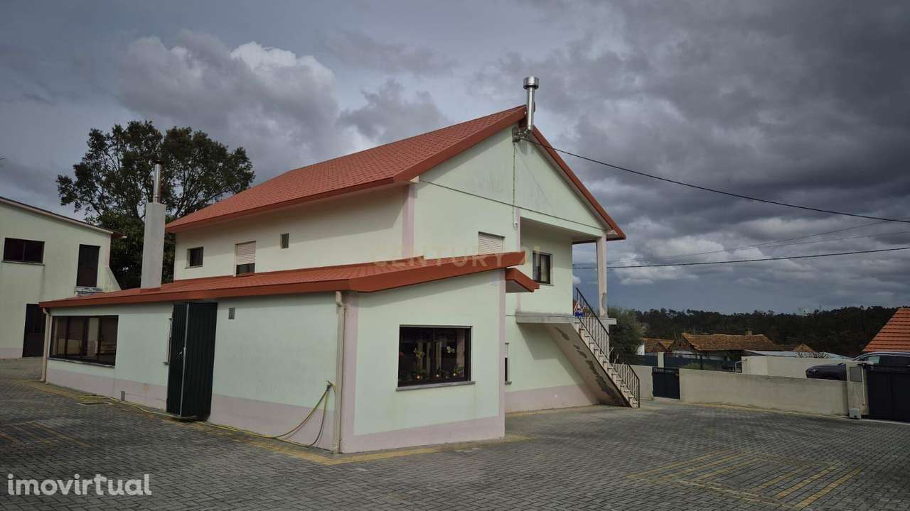 Espetacular Moradia T4 com Jardim e Vista Panorâmica em Pombal - Grande imagem: 2/23