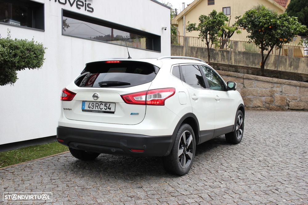 Nissan Qashqai 1.5 dCi N-Connecta - 4