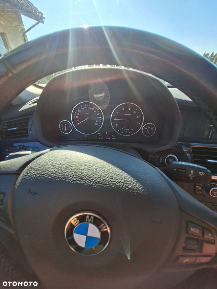 BMW X3 28i xDrive - 6