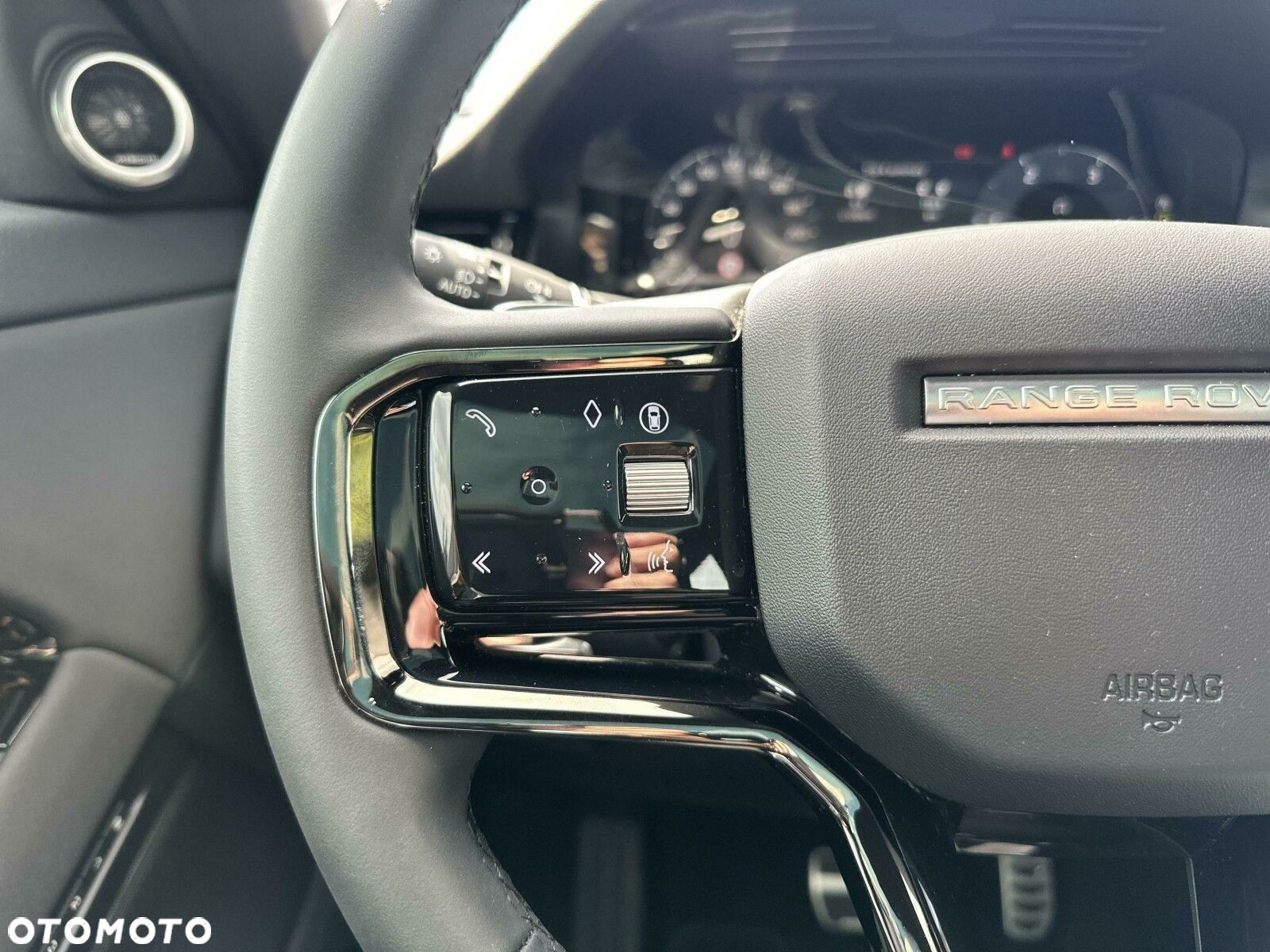 Land Rover Range Rover Evoque - 17