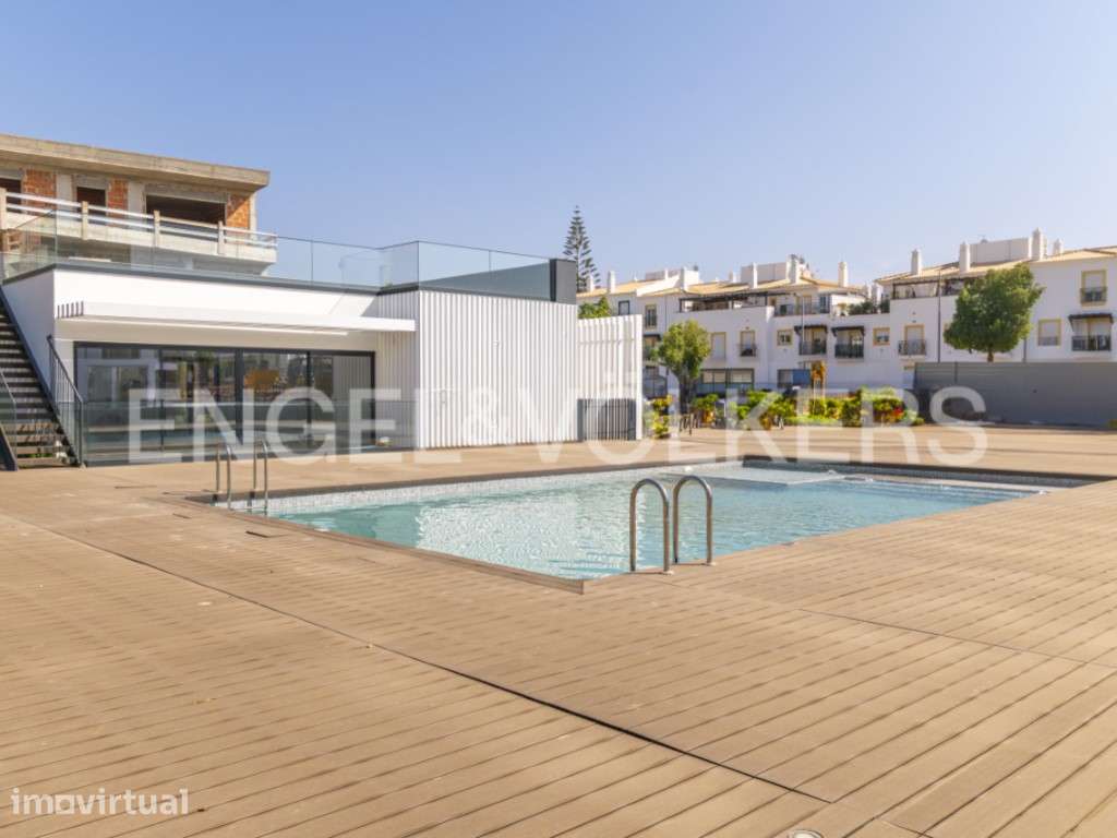 Royal Cabanas Beach II - Modernos Apartamentos Perto da Praia - Grande imagem: 2/34