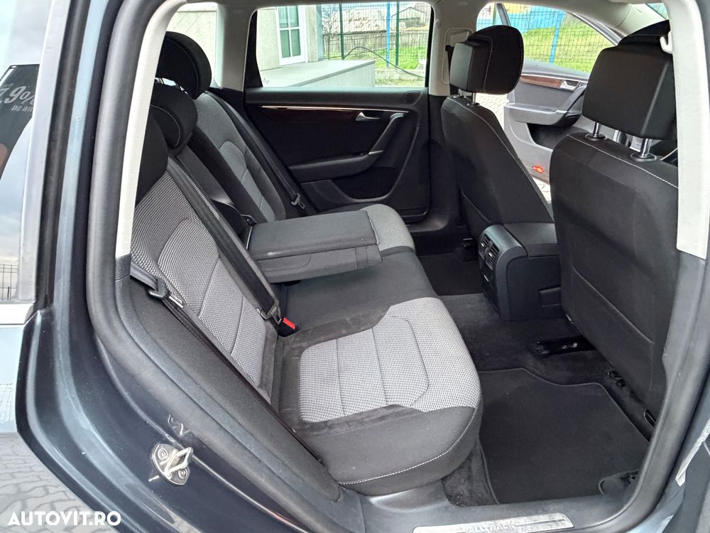 Volkswagen Passat 2.0 TDI BlueMotion Technology Highline - 36