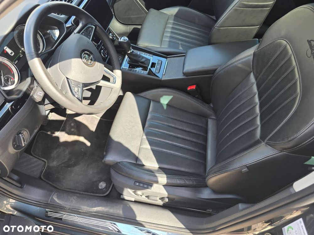 Skoda Superb 2.0 TSI 4x4 L&K DSG - 12