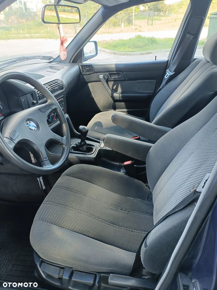 BMW Seria 5 520i - 8