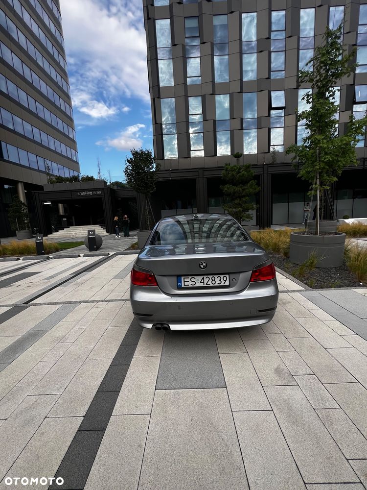 BMW Seria 5 525d - 6
