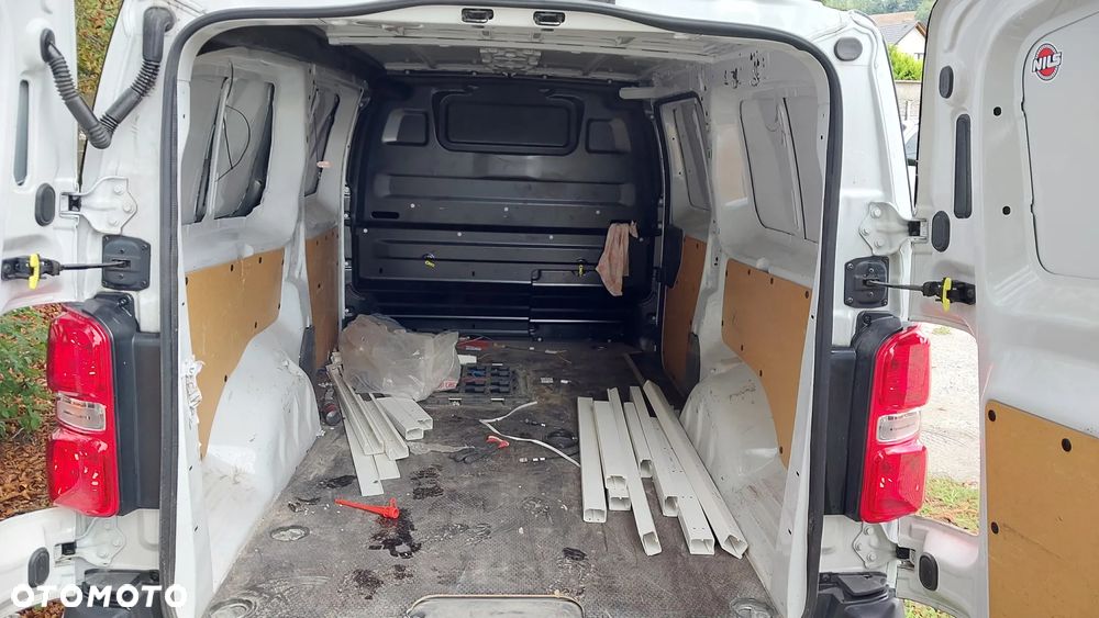Opel Vivaro - 13