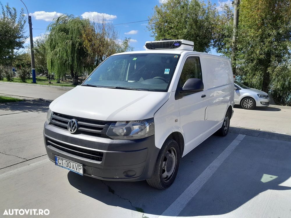 Volkswagen Transporter - 1
