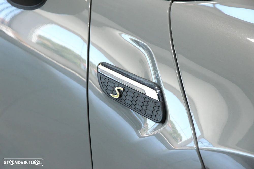 MINI 3 Portas Cooper SE Premium Essential - 6