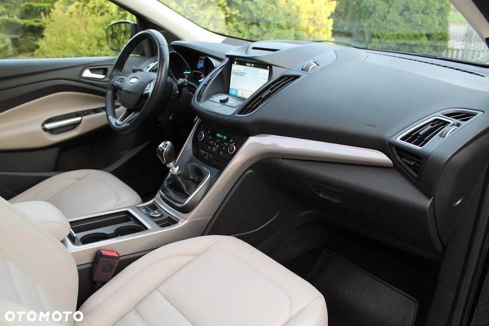 Ford Kuga 2.0 TDCi 4WD Titanium - 23