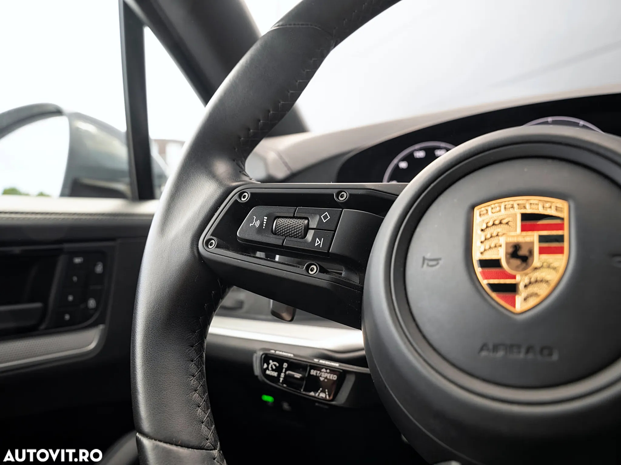 Porsche Cayenne Standard - 26