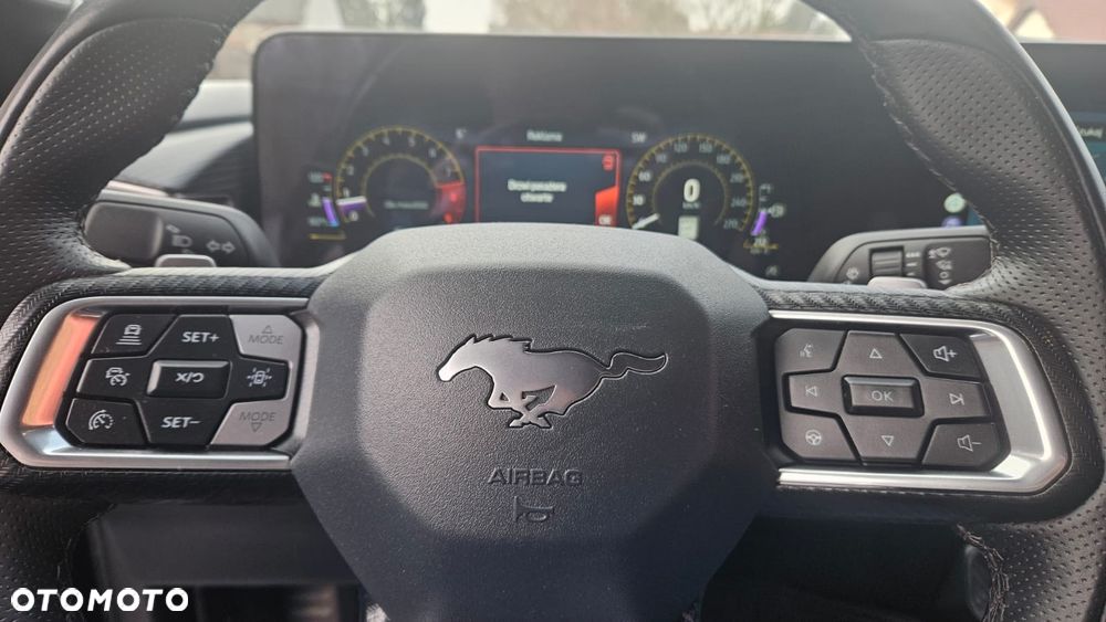 Ford Mustang - 12