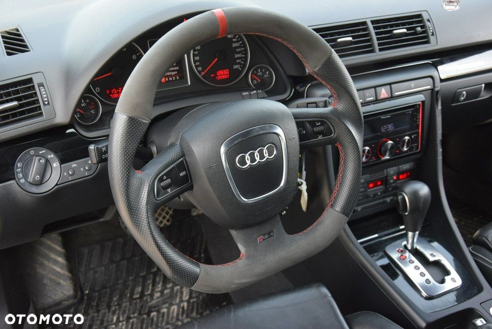Audi A4 - 32