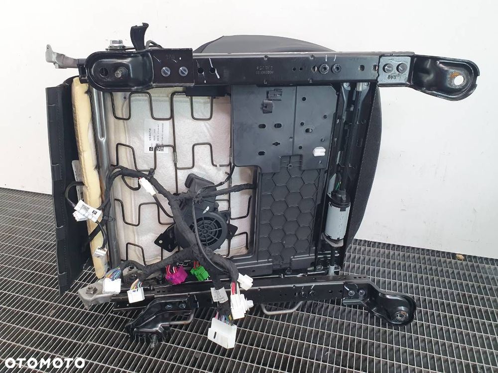 SIEDZISKO FOTELA LEWY PRZÓD GRZANE WENTYLACJA BAIC BEIJING 7 X75 - 6