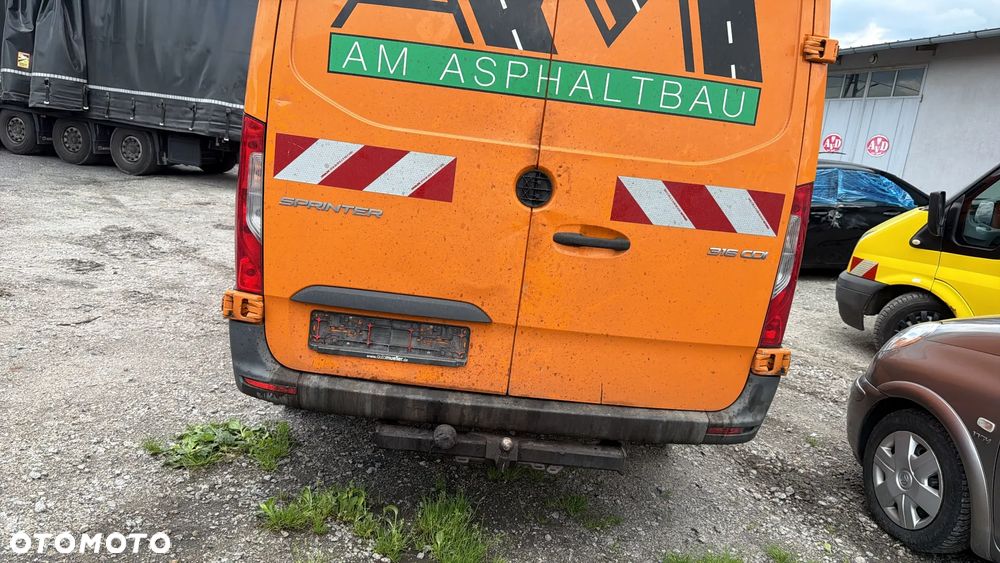 Mercedes-Benz Sprinter316 - 4