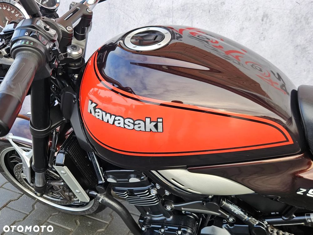 Kawasaki Z 900 RS - 25