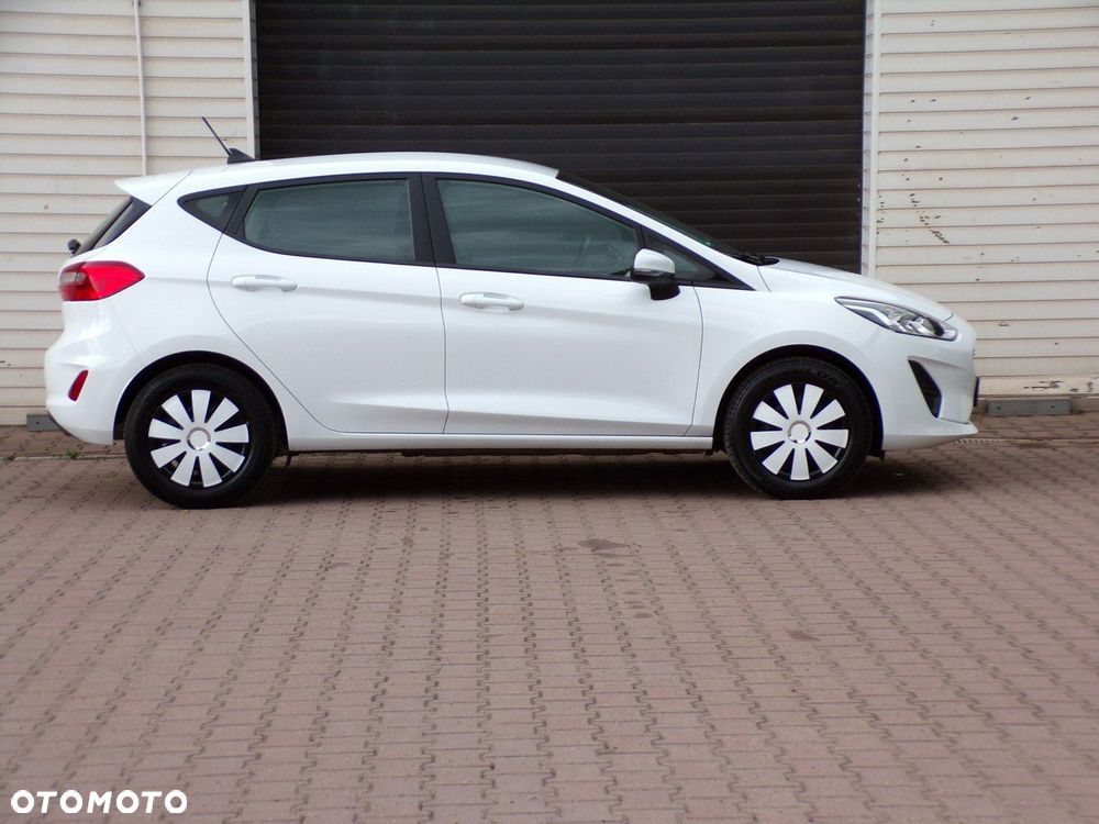 Ford Fiesta - 9
