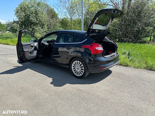 Ford Focus 1.6 TDCI DPF Titanium - 1