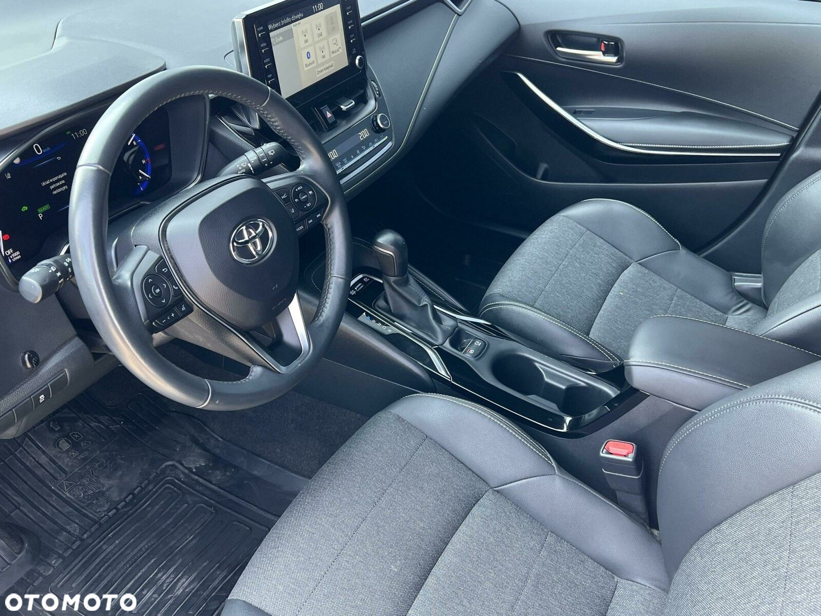 Toyota Corolla - 10