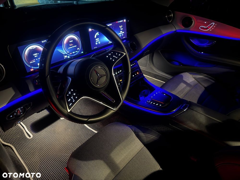 Mercedes-Benz Klasa E 220 d Business Edition - 22