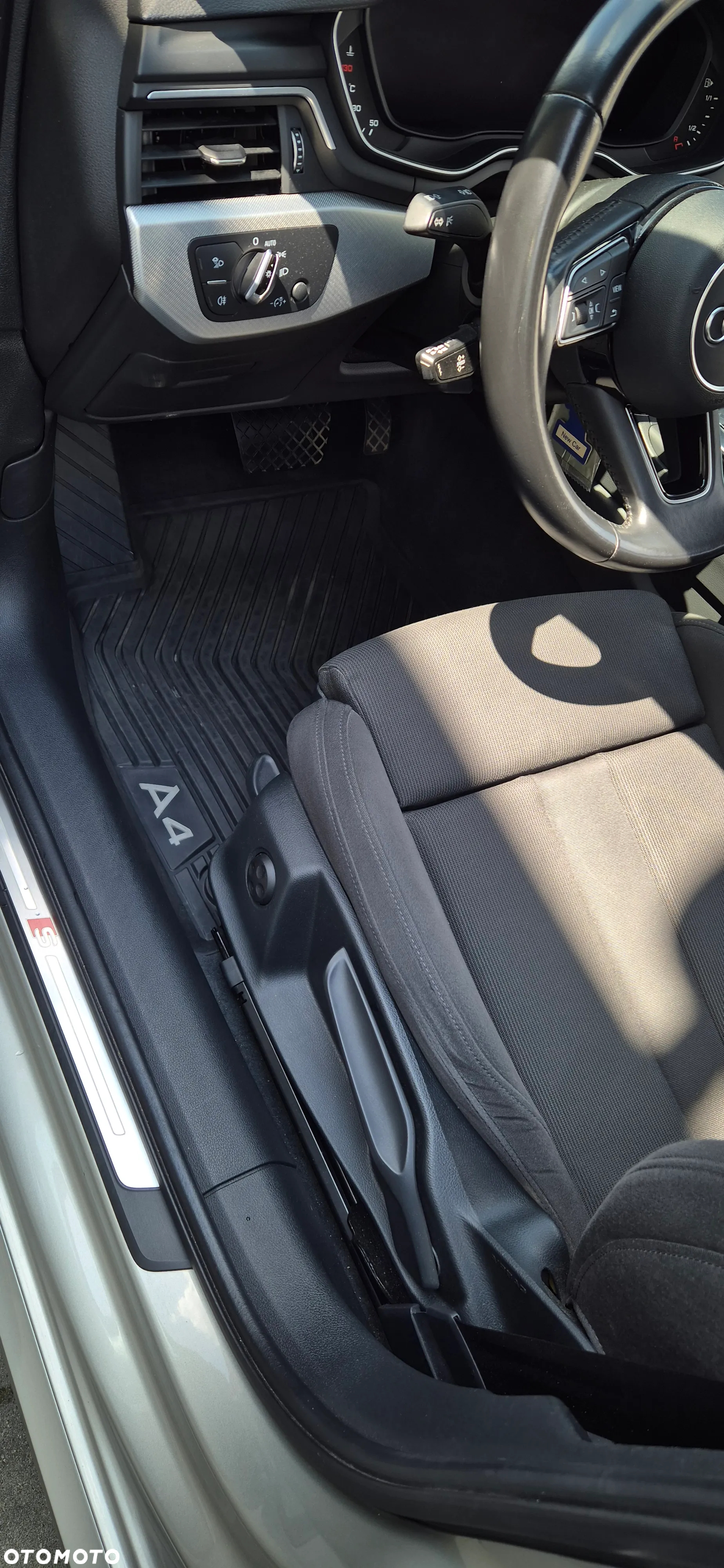 Audi A4 2.0 TDI S tronic - 5