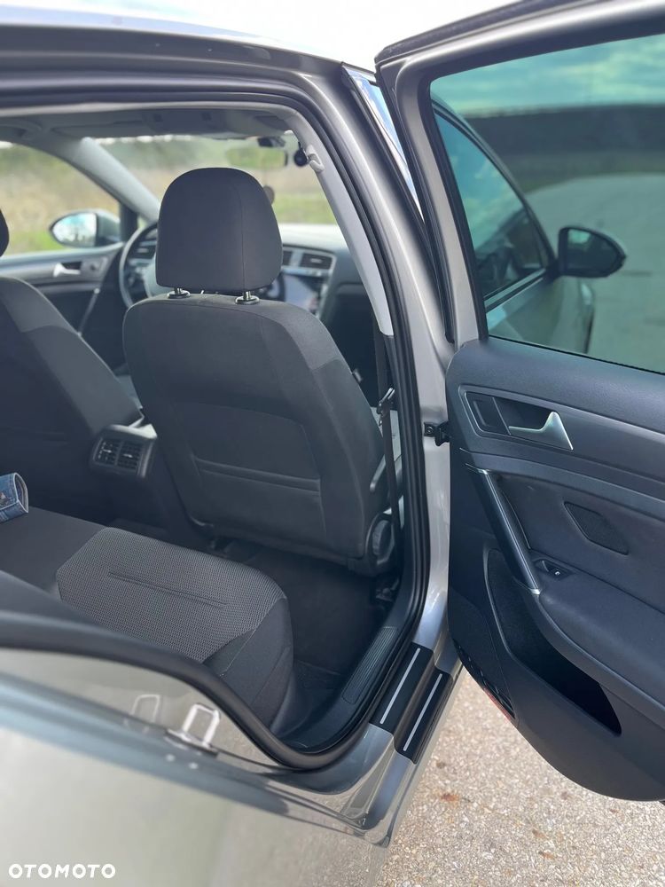 Volkswagen Golf 1.4 TSI BMT Comfortline - 18