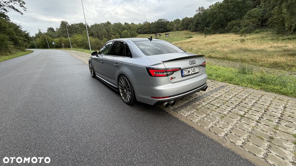 Audi S4 Limousine - 6