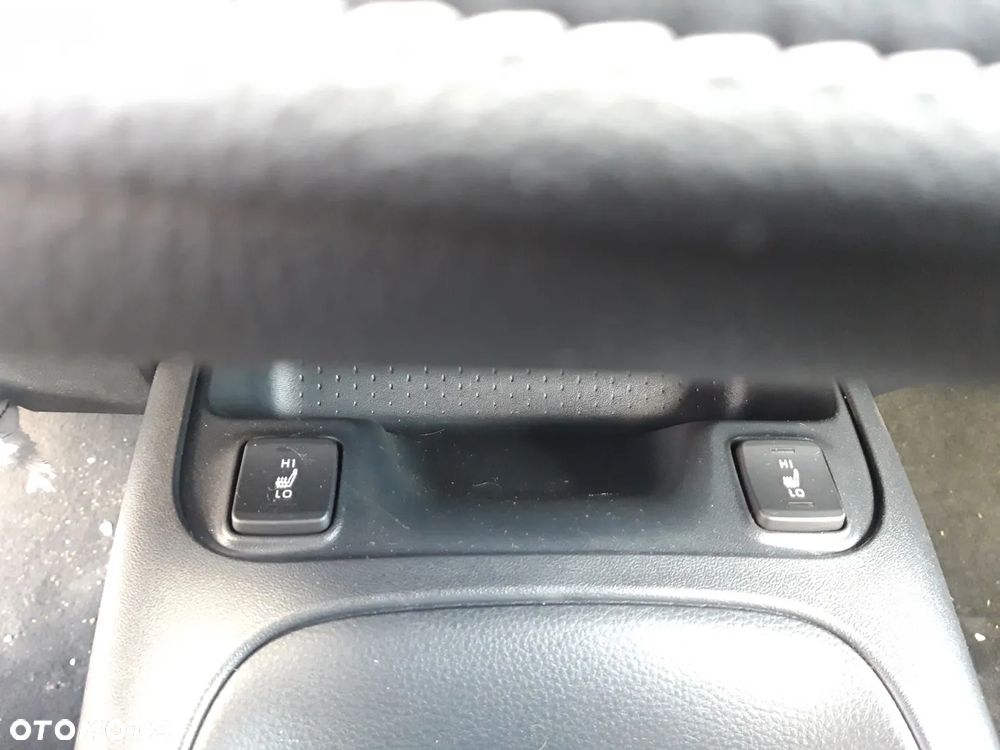 Toyota Corolla ver-1-8-hybrid-business-edition - 23