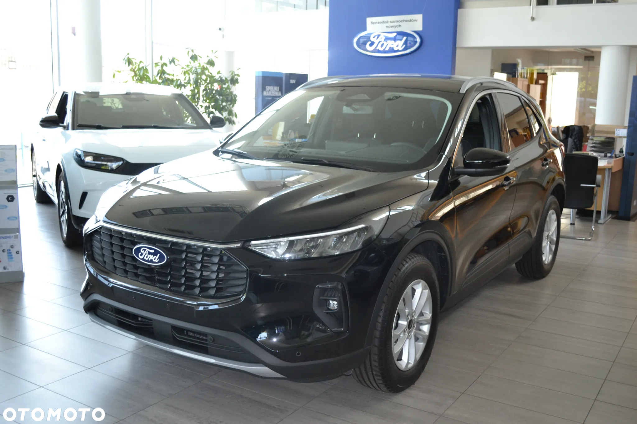 Ford Kuga 2.5 FHEV FWD Active eCVT - 3