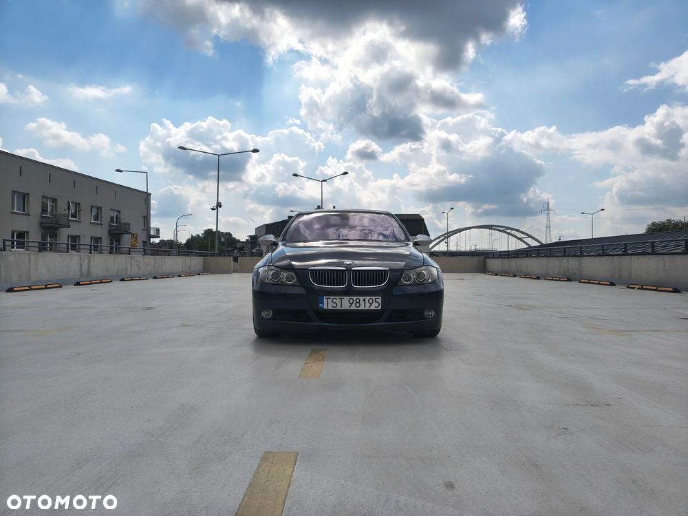 BMW Seria 3 330xi - 19