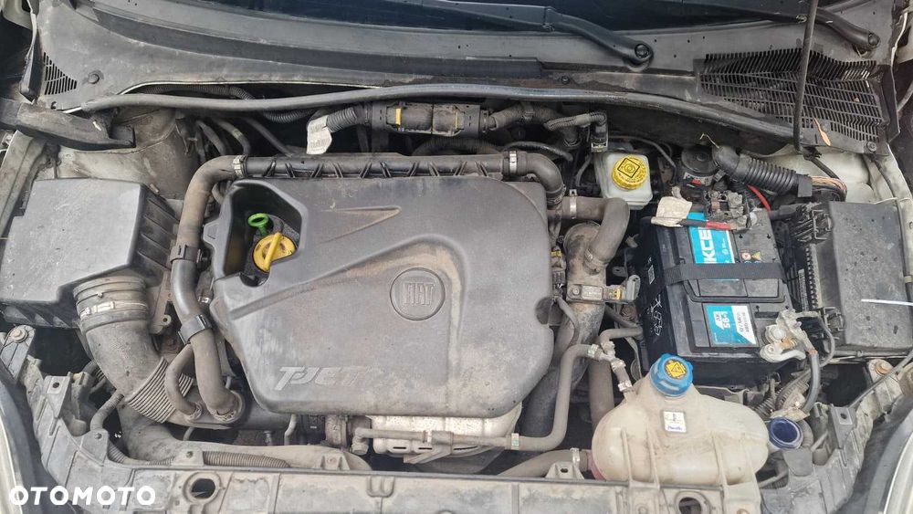 Fiat Grande Punto - 8