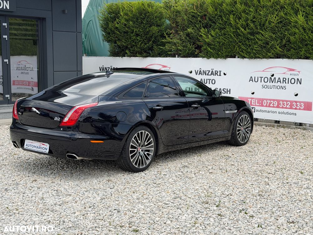 Jaguar XJ - 18