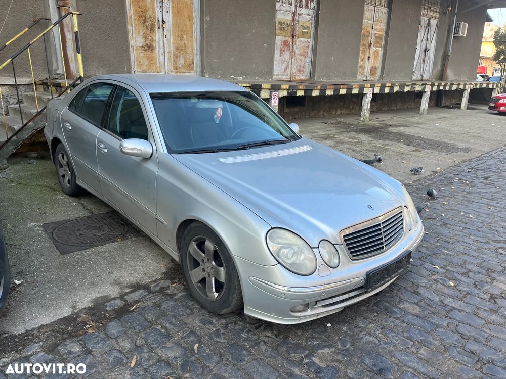 Dezmembrez Mercedes Benz E280CDI W211 2005 automat xenon gri argintiu - 3